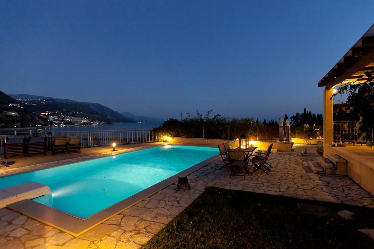 Parathalasso Villas 모나스시라키 외부 사진