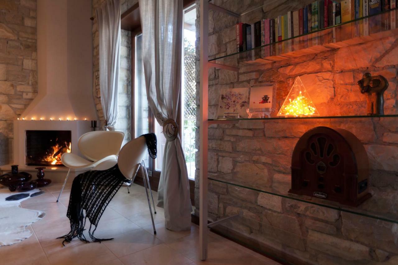 Parathalasso Villas 모나스시라키 외부 사진