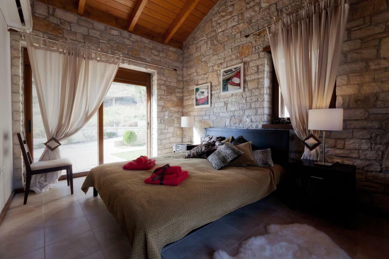 Parathalasso Villas 모나스시라키 외부 사진